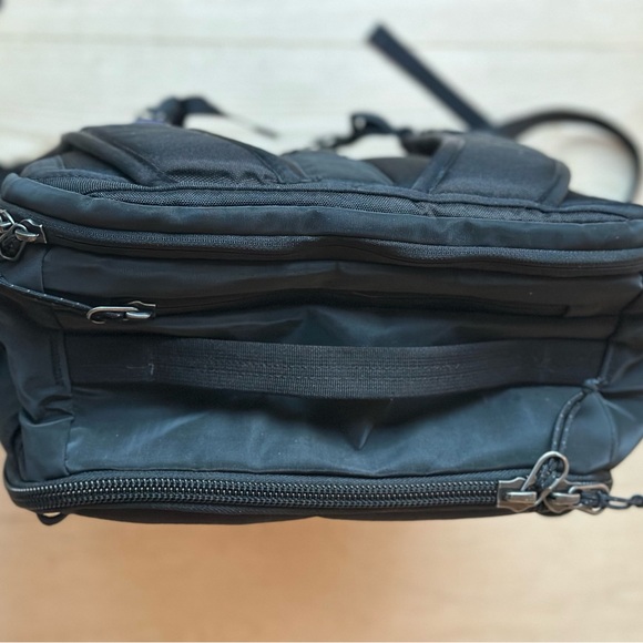 Patagonia Black Mini MLC 30L - Picture 5 of 7